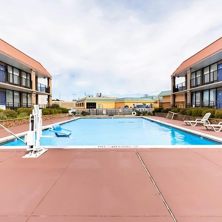 Oyo Hotel Bossier City La - Red River מראה חיצוני תמונה