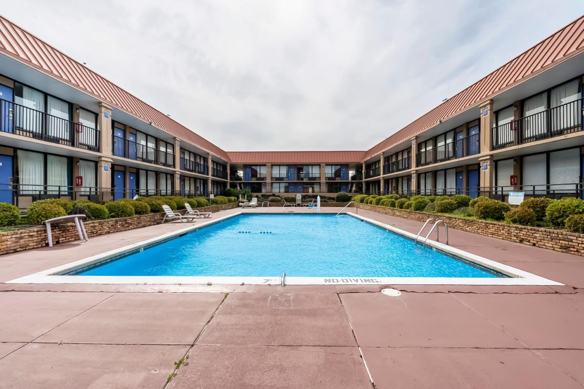Oyo Hotel Bossier City La - Red River מראה חיצוני תמונה