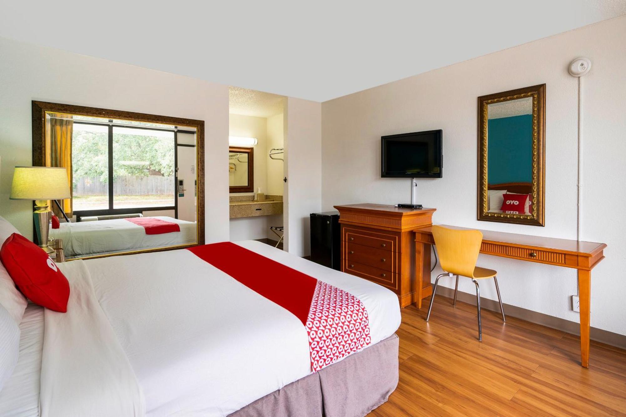 Oyo Hotel Bossier City La - Red River מראה חיצוני תמונה